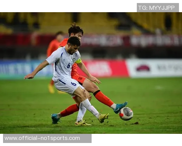 足球比赛中连续进两球的精彩瞬间如何称呼及其背后的战术解析